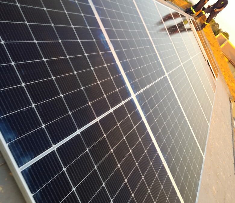 12kVa Inverter, 3 x 5.12kWh Batteries, 16 x 545w Solar Panels